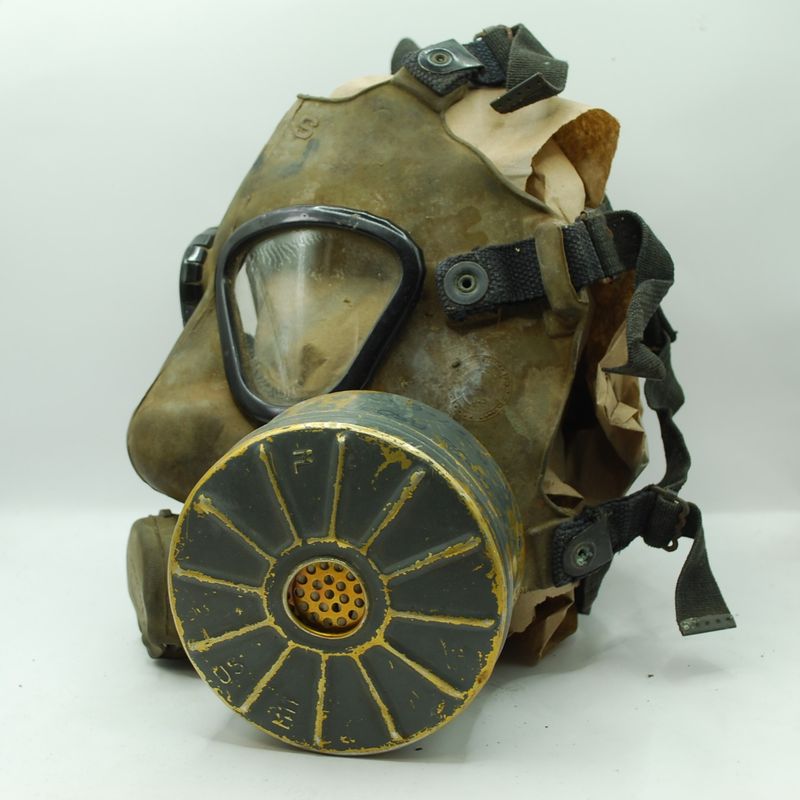 M9 gas mask