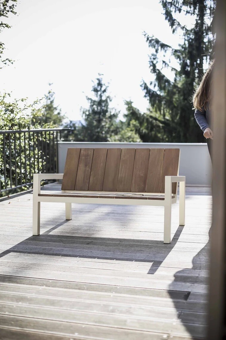 LAUREDE TWO-SEAT BENCH WITH ARMRESTS