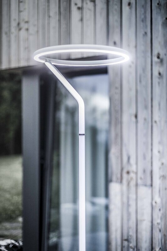 OUTDOOR LASO LAMP WITH STRAIGHT LAMPSHADE