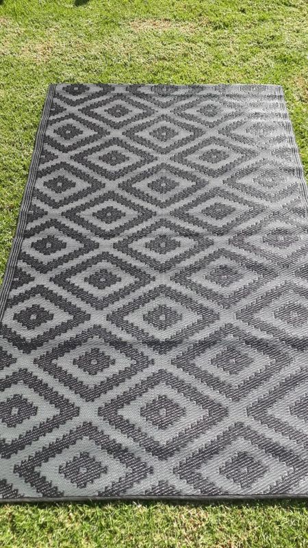 Diamond Pattern Mat 1.2m x 2m. Many colours to select from.
