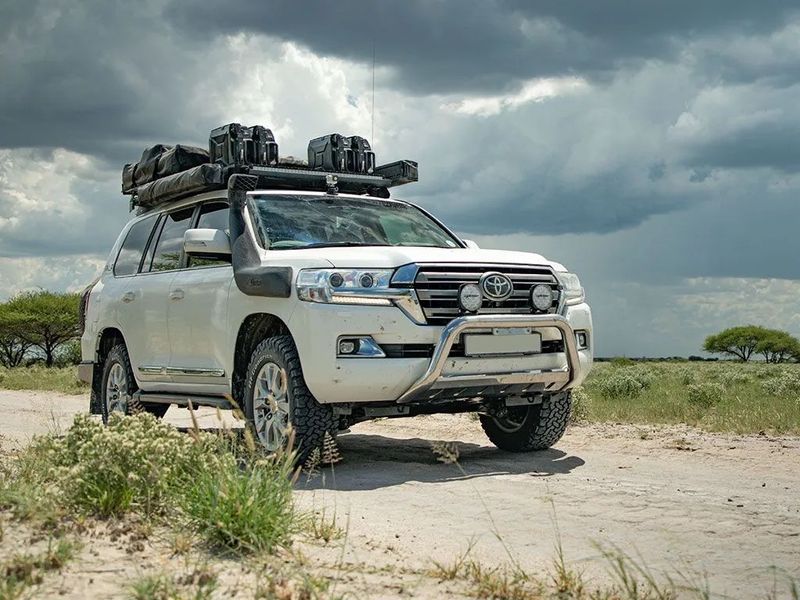 Toyota Land Cruiser 200/Lexus LX570 Slimline II Roof Rack Kit