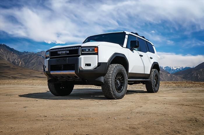 24 Land Cruiser 250 Stage 3 Tubular UCA Suspension Kit - by Icon