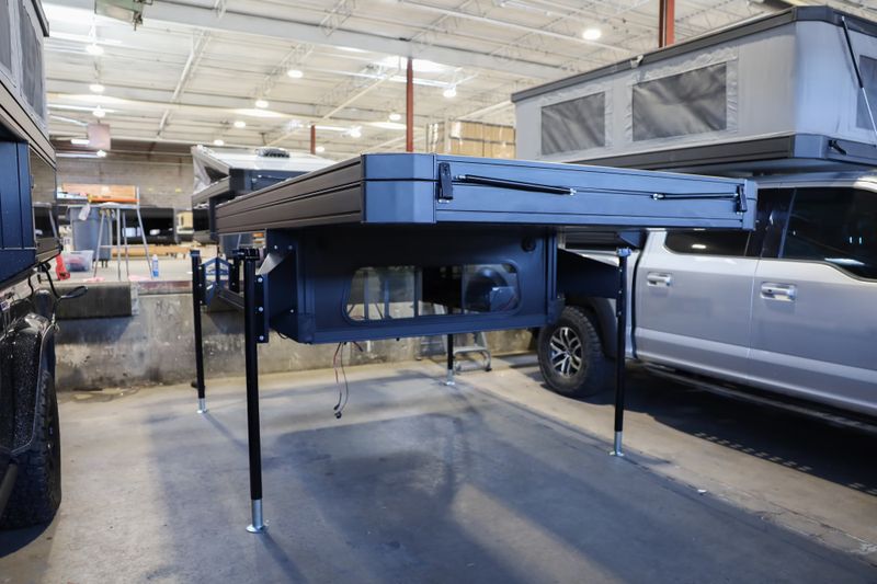 Tune M1 Camper Jack Kit - by Tune Outdoor