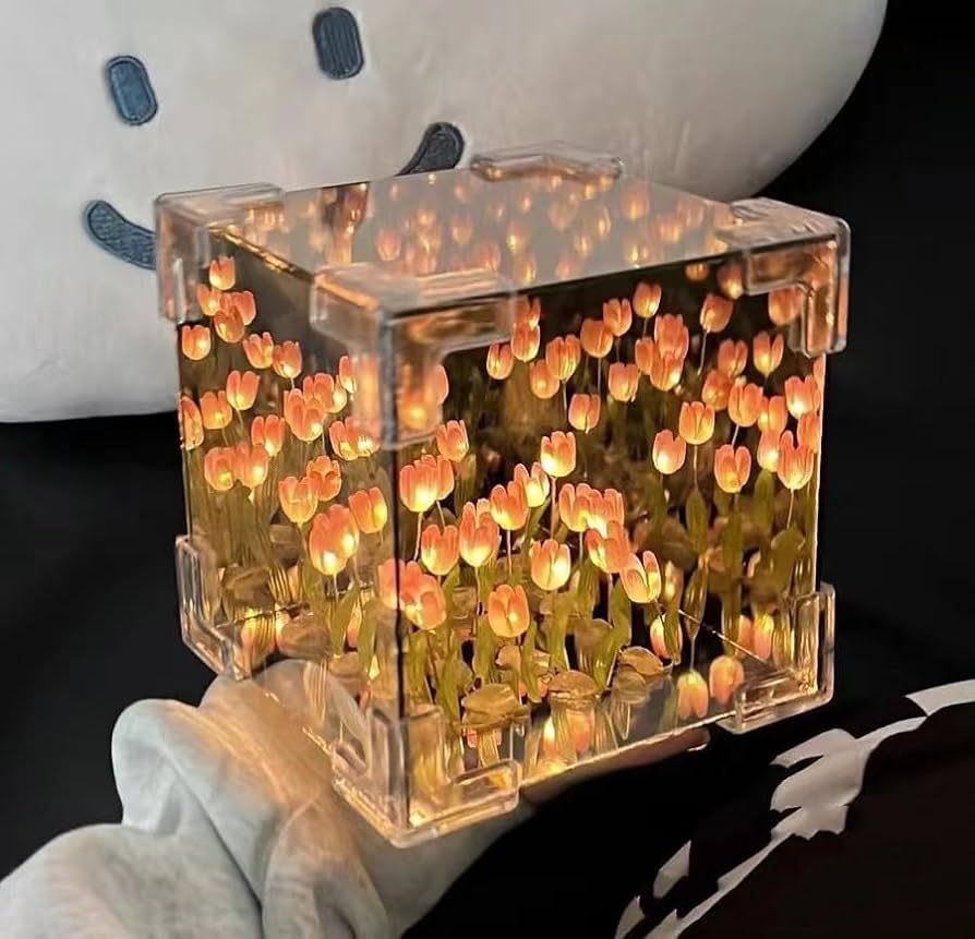 Lampara de Tulipanes Cubo Armada
