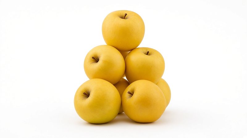 Apples, Mutsu, bu. Conventional Moss Farms Hendersonville, NC