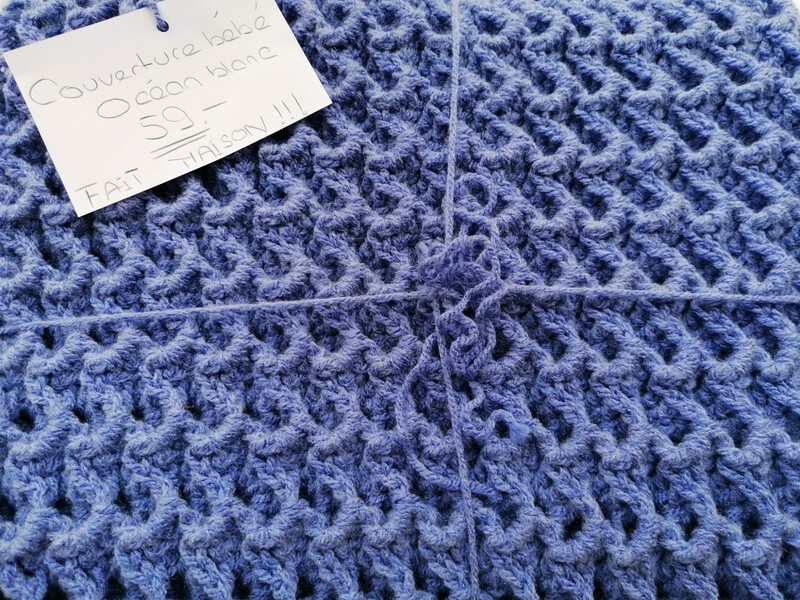 Petite couverture couleur Océan blanc FAIT MAISON !!!