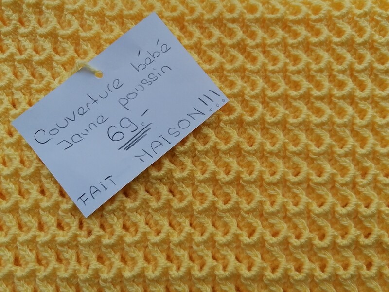 Petite couverture couleur Jaune Poussin FAIT MAISON !!!