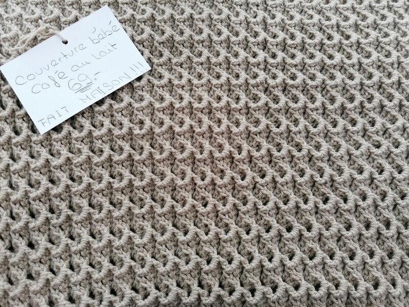 Petite couverture couleur Café au Lait FAIT MAISON!!!