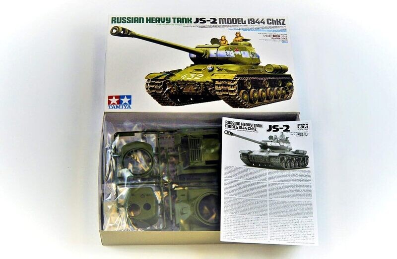 Tamiya maquette en plastique Russian Heavy Tank JS-2, à peindre no 35289