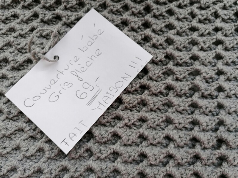 Petite couverture  couleur Gris Flèche FAIT MAISON!!!