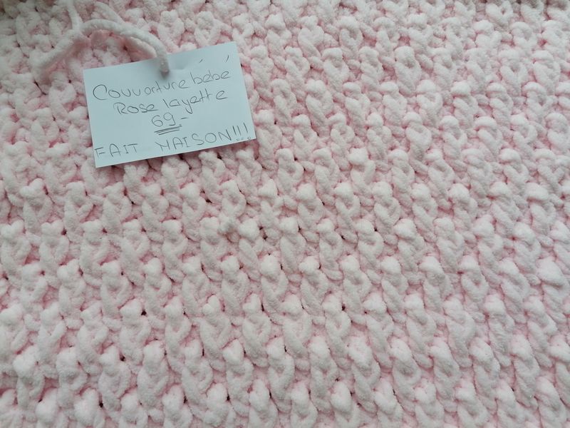 Petite couverture couleur Rose Layette, FAIT MAISON!!!