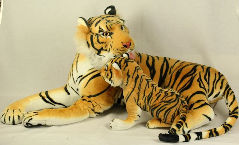 Peluche Tigre brun avec bébé, 90 cm
