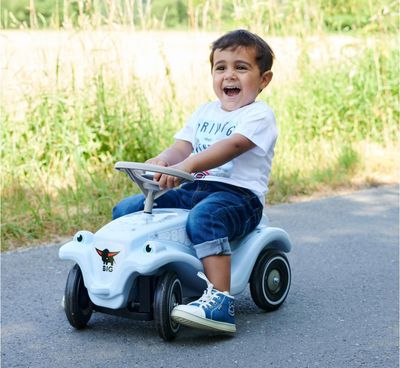 BIG Bobby Car Classic Blowball, Voiture,  Porteur à partir de 1 an au Design Marin coloré avec Volant de sécurité Gris et klaxon, pour Enfants de 1 à 5 Ans (jusqu&#39;à 50 kg), Bleu avec Autocollants