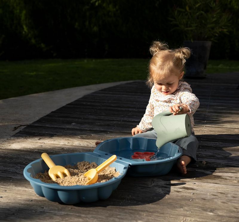 Smoby Life - Mini Bac à Sable Double Garni - en Forme de Coquillage - Pelle, Râteau, Moule à Sable, Arrosoir - Matière Recyclée - A Partir de 18 Mois