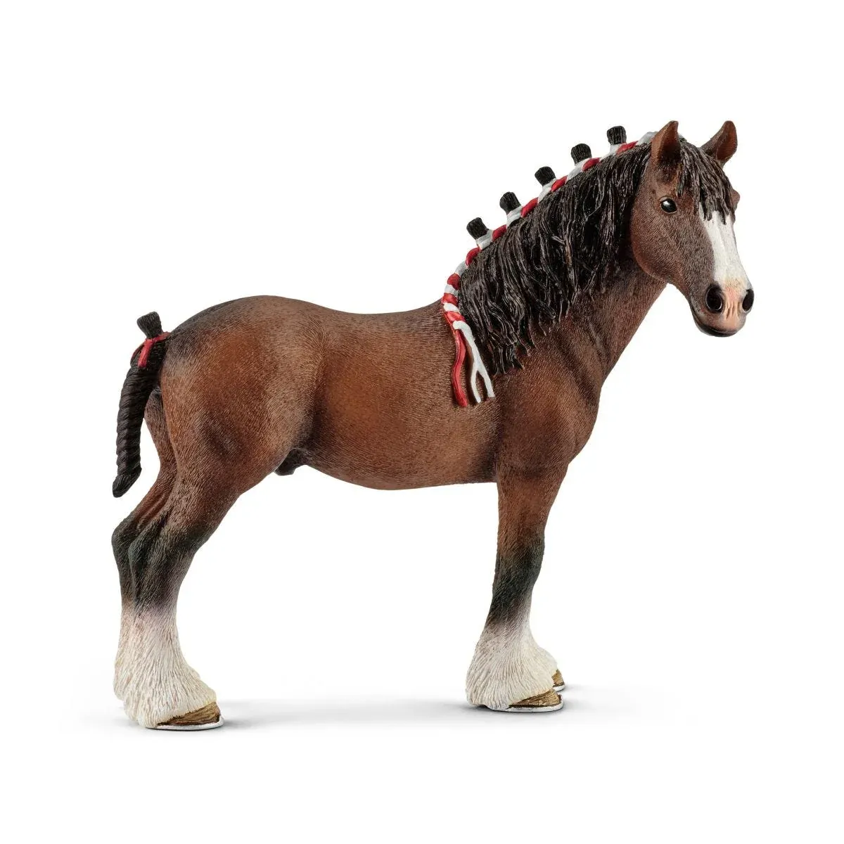 Schleich Cheval Les Clydesdales sont de grands chevaux de trait avec de longs et solides membres aux fanons très longs et abondants. Ils sont intelligents, courageux et très gentils.
