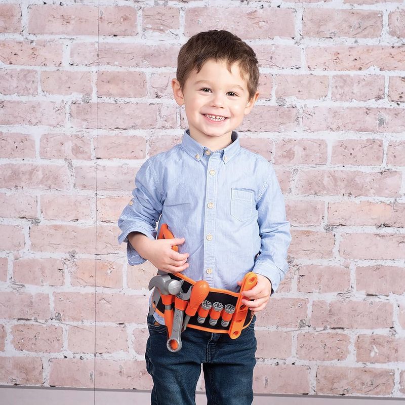 Smoby - Black+Decker - Ceinture Outils - Sangle Réglable - 14 Accessoires - Scie, Tournevis, Clé Mixte, Mètre à Ruban, Vis, Réglettes, Ecrous - A Partir de 3 Ans