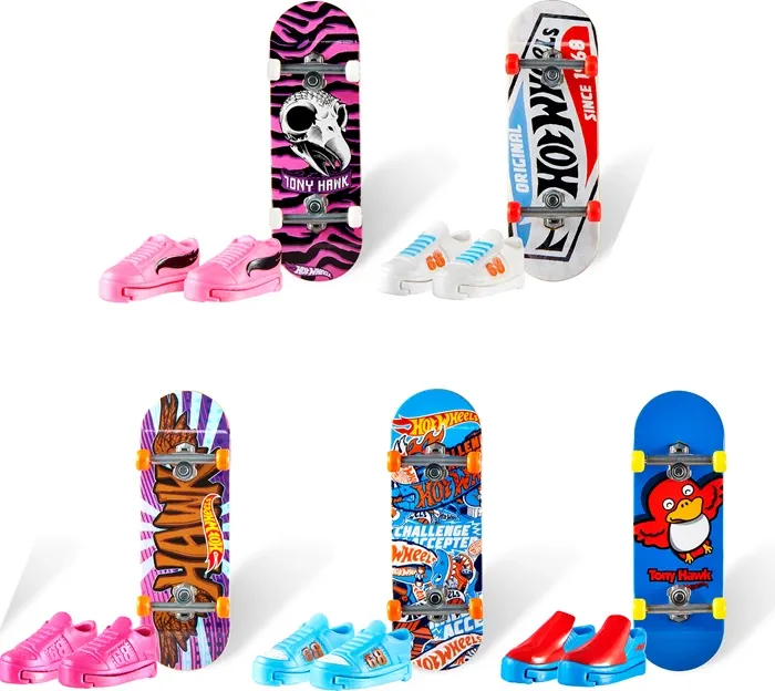 Skate Fingerboard+Shoe ass. par 6. Hot Wheels. fingerboard. paire de sneakers. dès 5 ans