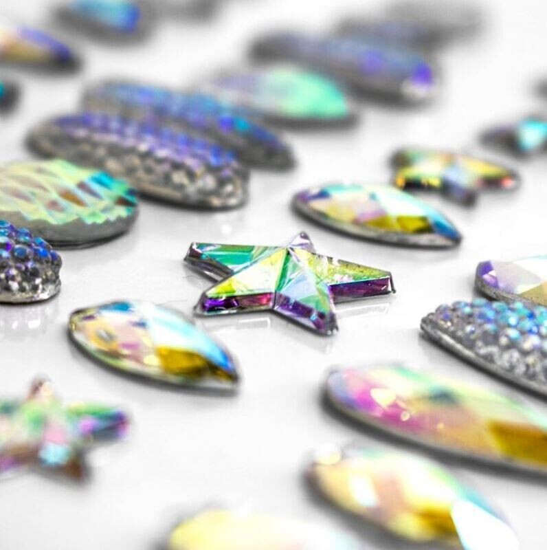 Bijoux tatouage, tattoo en strass  à coller sur le visage ou le corps Glitter, pour le carnaval, soirée déguisée, anniversaire, etc.