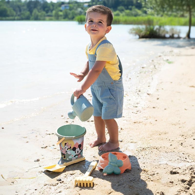 Smoby Life - Mickey Seau de Plage Garni - Arrosoir + Moule à Sable - Plastique Recyclé - Dès 18 Mois, panoplie pour le sable