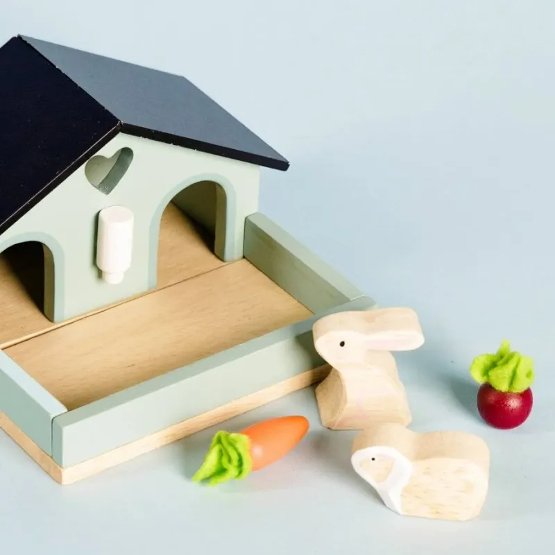 Maison en bois pour lapins et cochons d'inde,