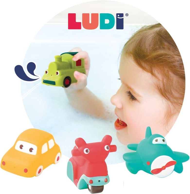 LUDI - Aspergeurs de Bain, Transport - 4 Petits Véhicules Arroseurs pour Jouer dans Le Bain ou à la Plage - Jouets de Bain pour Bébé - À Partir de 10 Mois