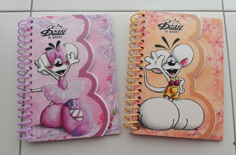 Diddl Carnet format A6, couleur violet et jaune