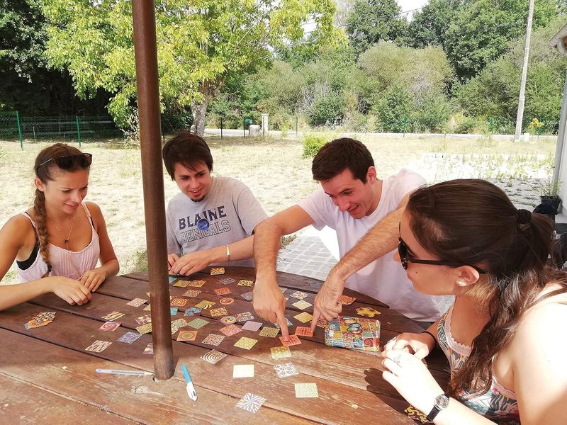 Asmodee - Twin IT - Jeu de Société pour Enfants dès 6 Ans - Jeu de Rapidité | Pour Toute la Famille
