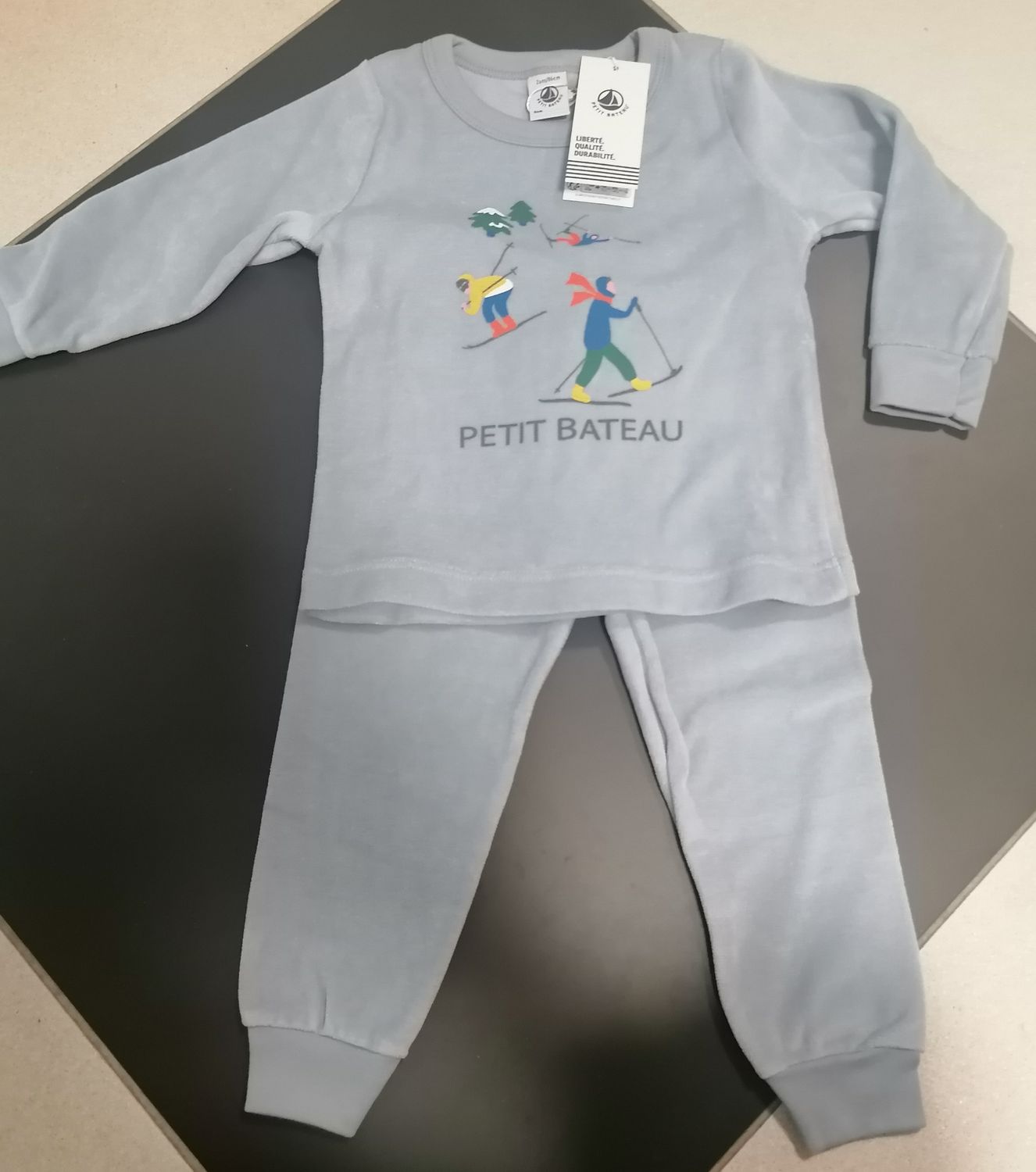 Petit Bateau Pyjama coton velours bleu polaire imprimé skieurs