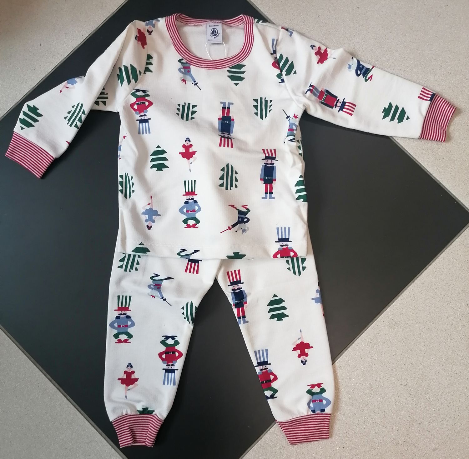 Petit Bateau Pyjama imprimé Cassé-Noisette, thème Noël, garçon et fille