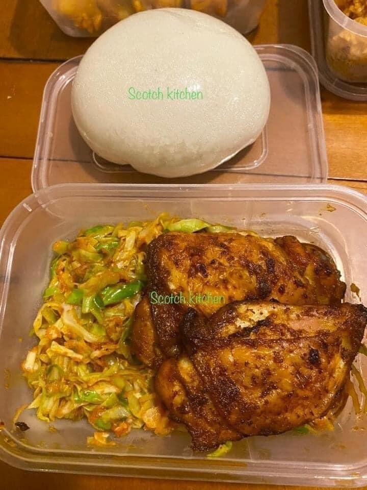 Ugali with African Style Grilled Chicken and cabbage, 470 kcal