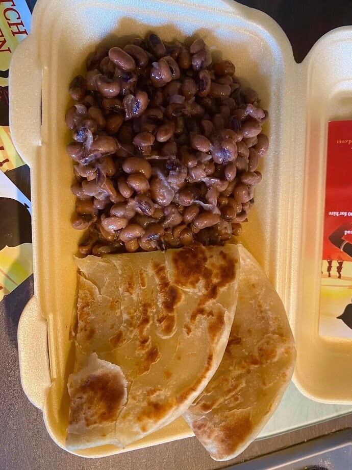 Mandondo Chapati (Coconut cream beans) with Chapati(Vegan) 400-420 kcal