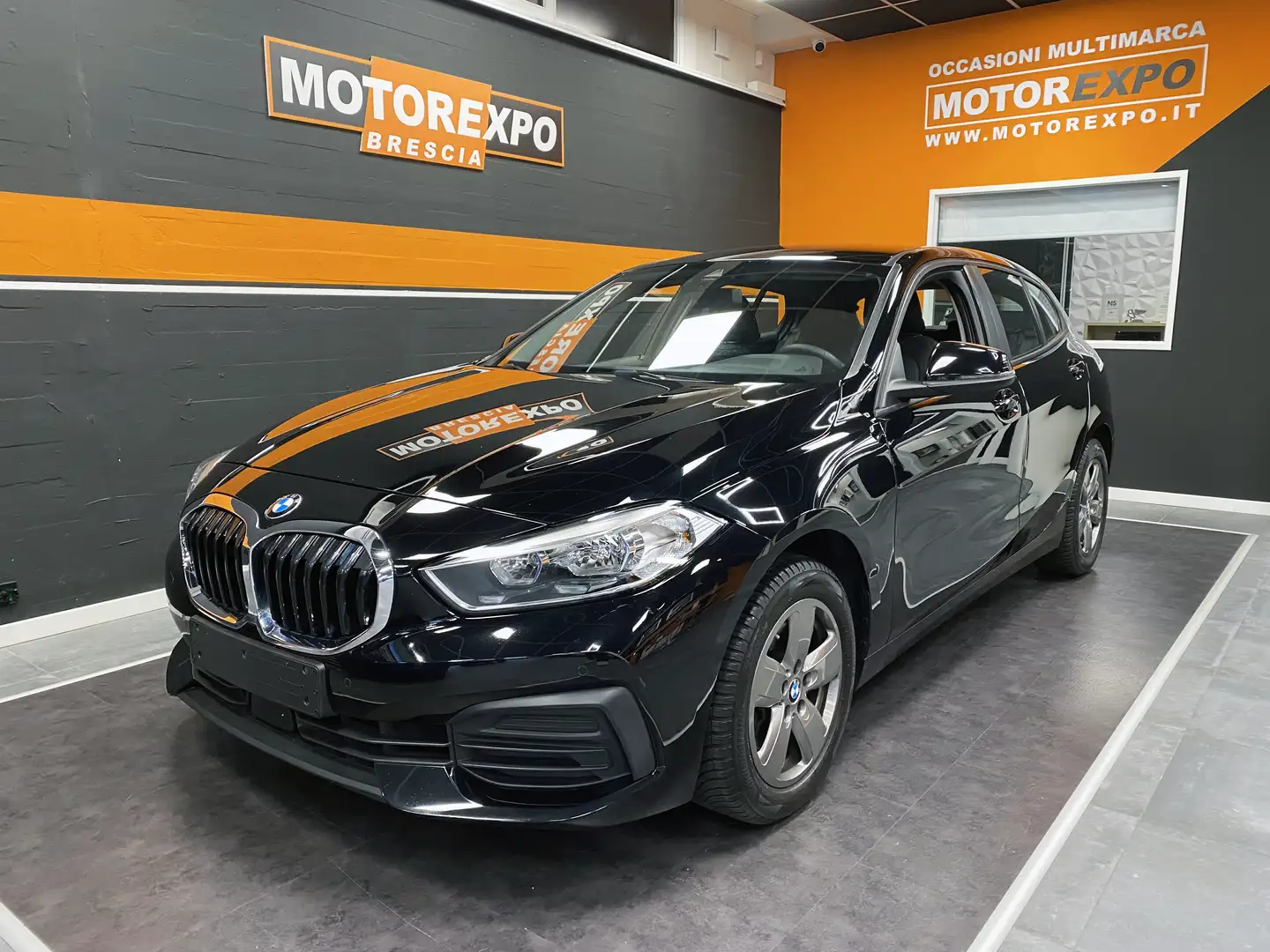 BMW 118 d 2.0 150CV 16v Steptronic 8ZF Business Advantage