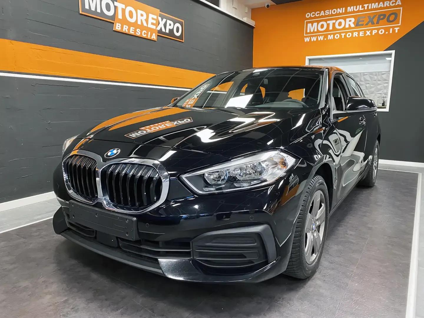 BMW 118 d 2.0 150CV 16v Steptronic 8ZF Business Advantage