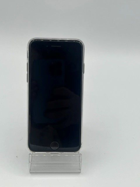 Apple iPhone SE (2022)