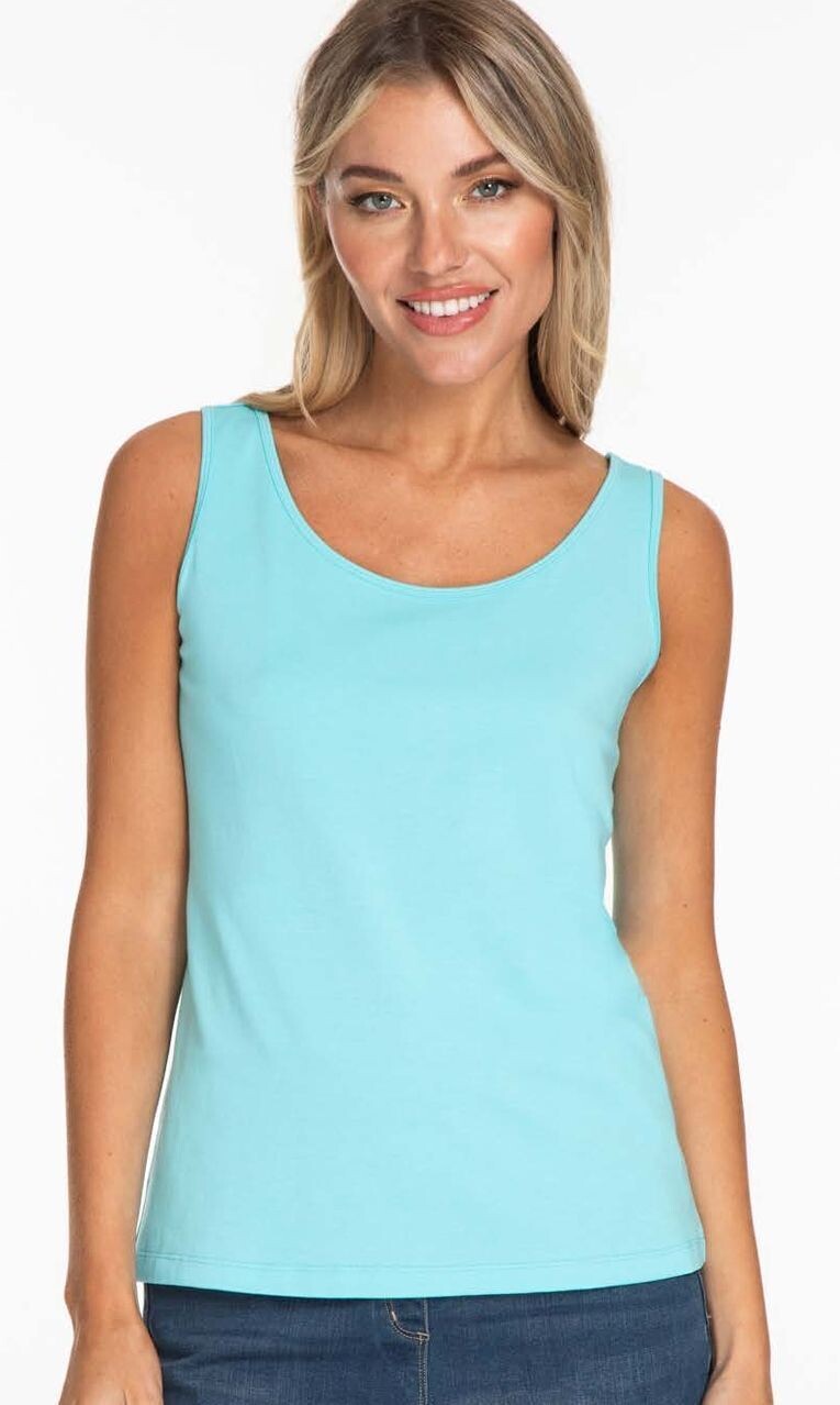 Double scoop neck tank