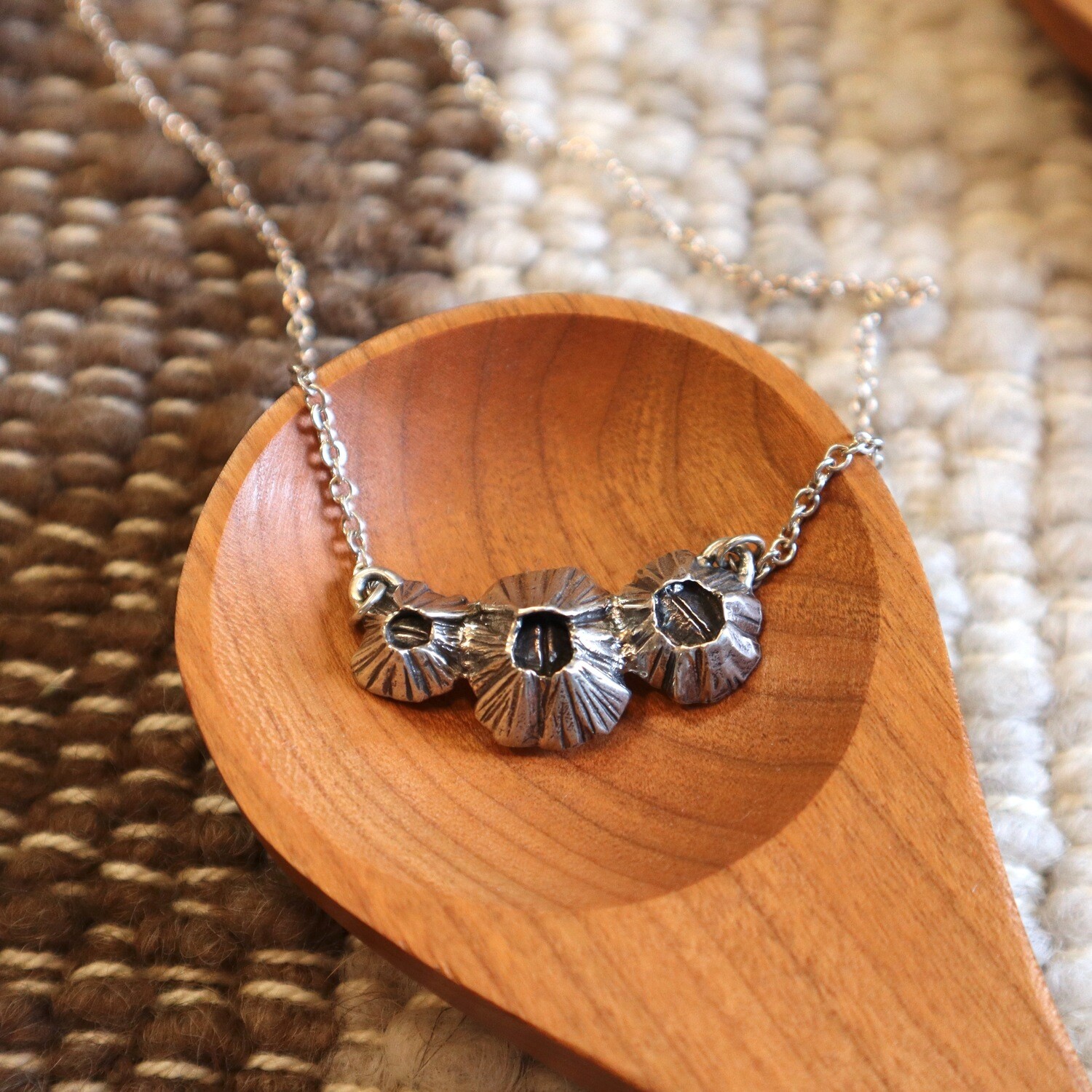 Xenos Tri Barnacle Necklace