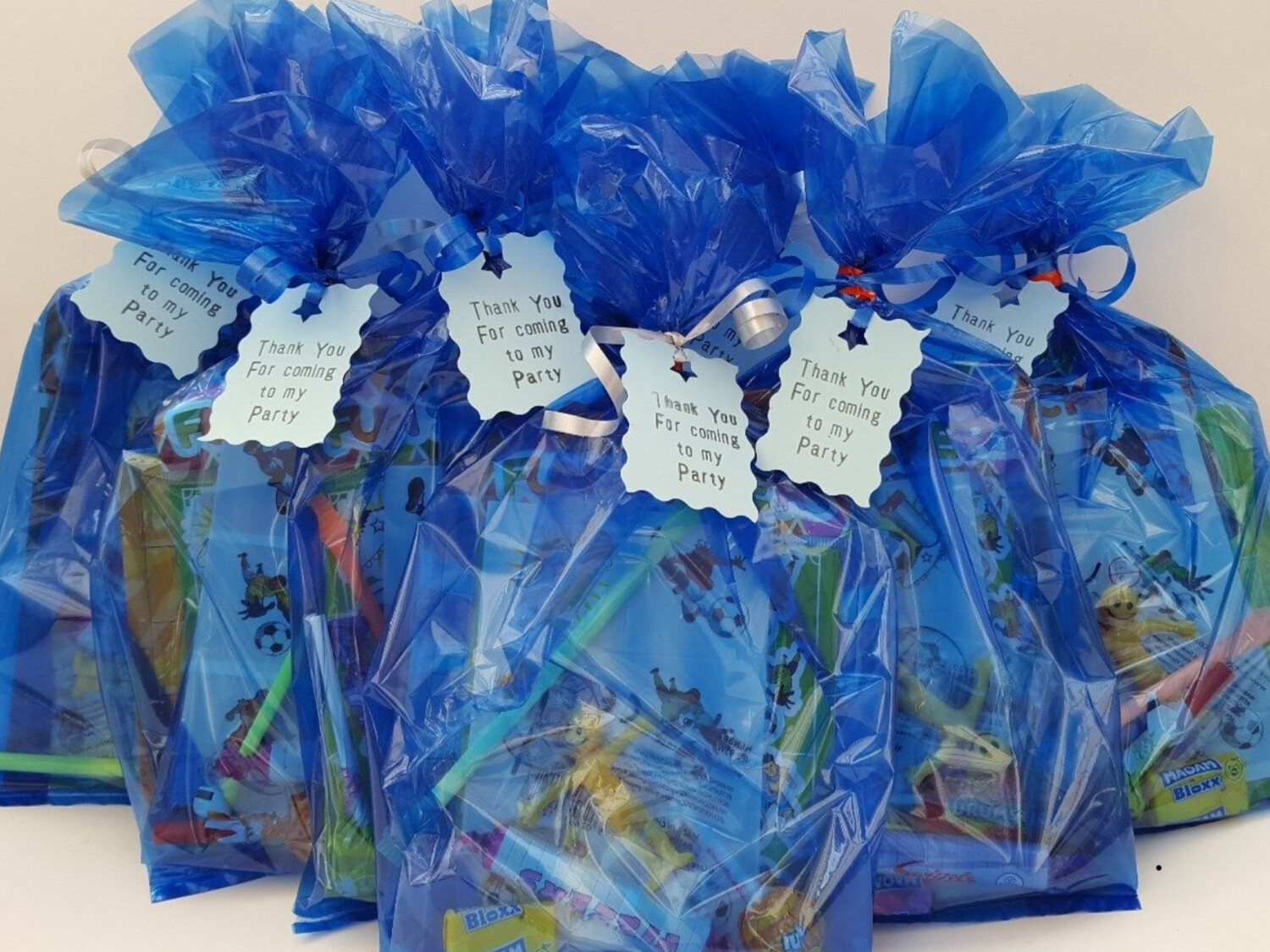 FOOTBALL PARTY BAG PRE-FILLED