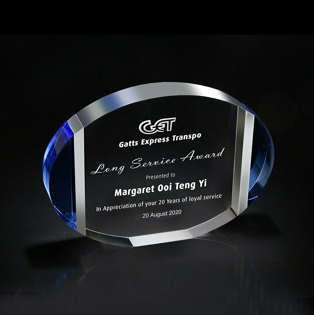 Oval Nova Crystal Award