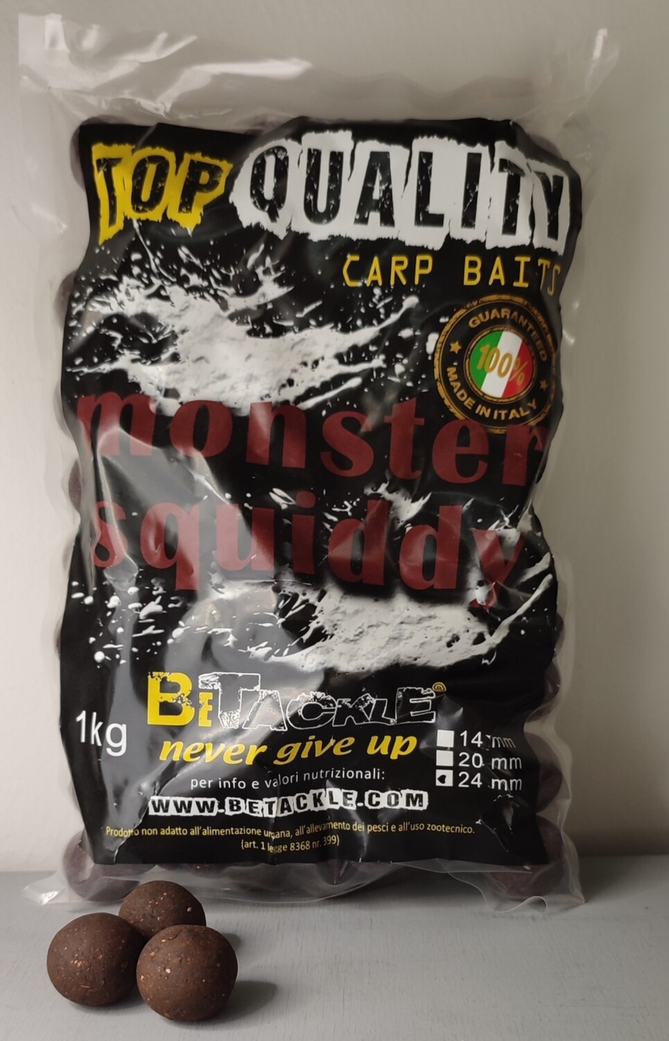 Boilies BETACKLE pro line 1 kg MONSTER SQUIDDY