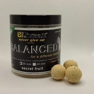 Boilies BETACKLE bilanciate da innesco 100 gr SECRET FRUIT