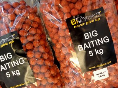Boilies BETACKLE blocco 25 kg 20 mm BIG BAITING SUNSET CRAB Boilies BETACKLE blocco 25 kg 20 mm BIG BAITING SUNSET CRAB