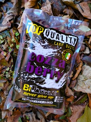 Boilies BETACKLE pro line 1 kg COZZABERRY