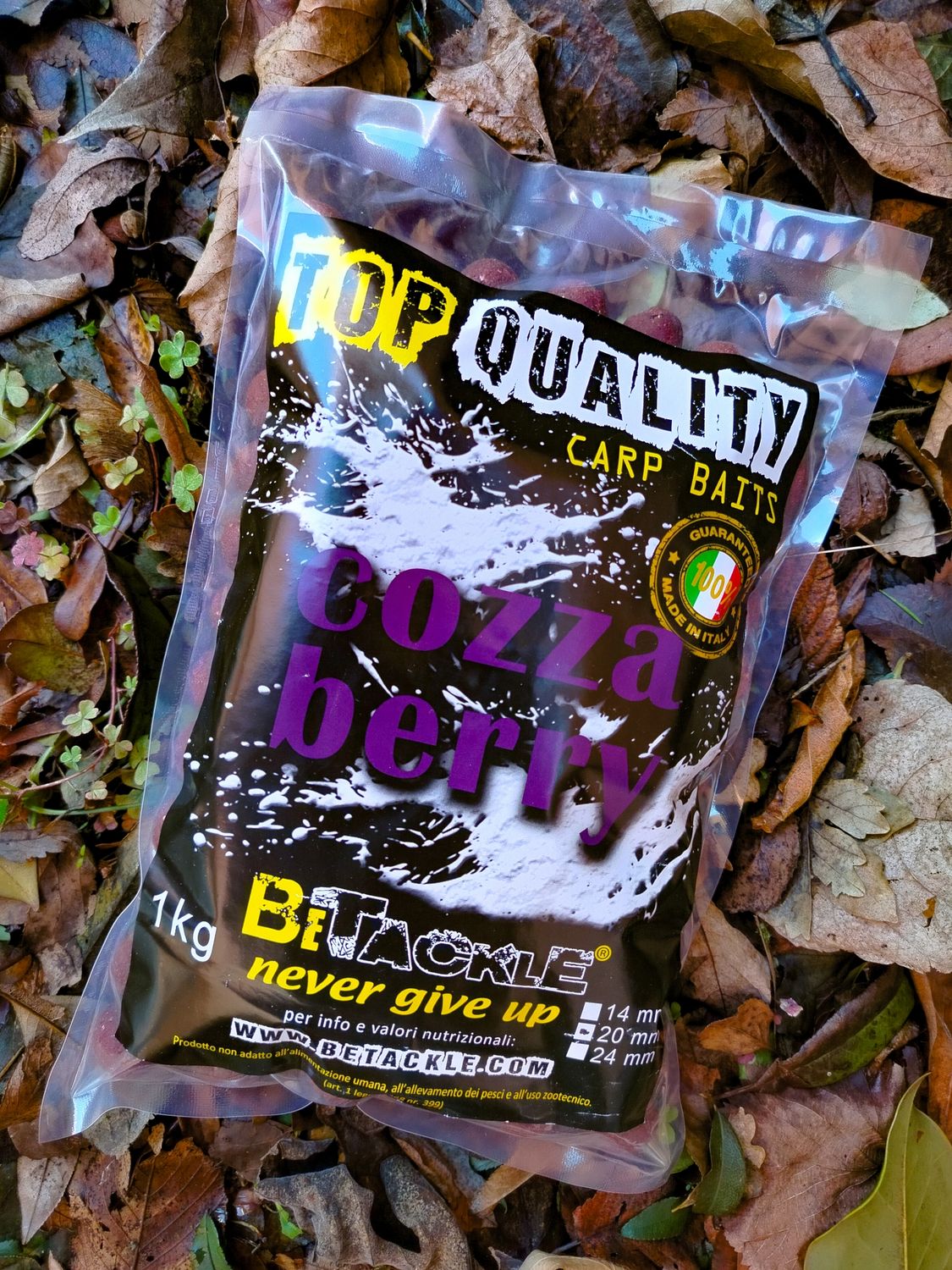 Boilies BETACKLE pro line 1 kg COZZABERRY