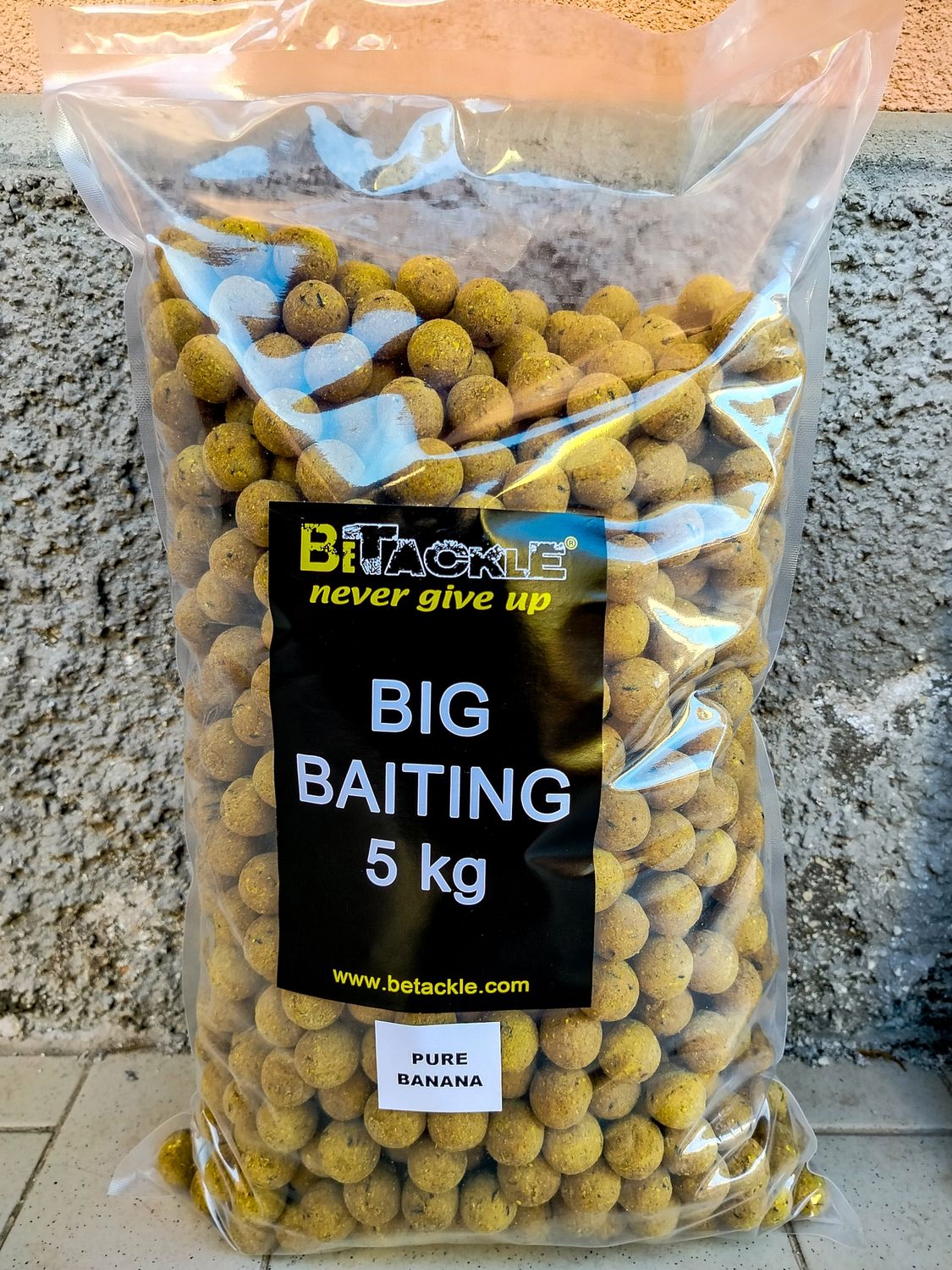 Boilies BETACKLE 5 kg da pastura BIG BAITING PURE BANANA