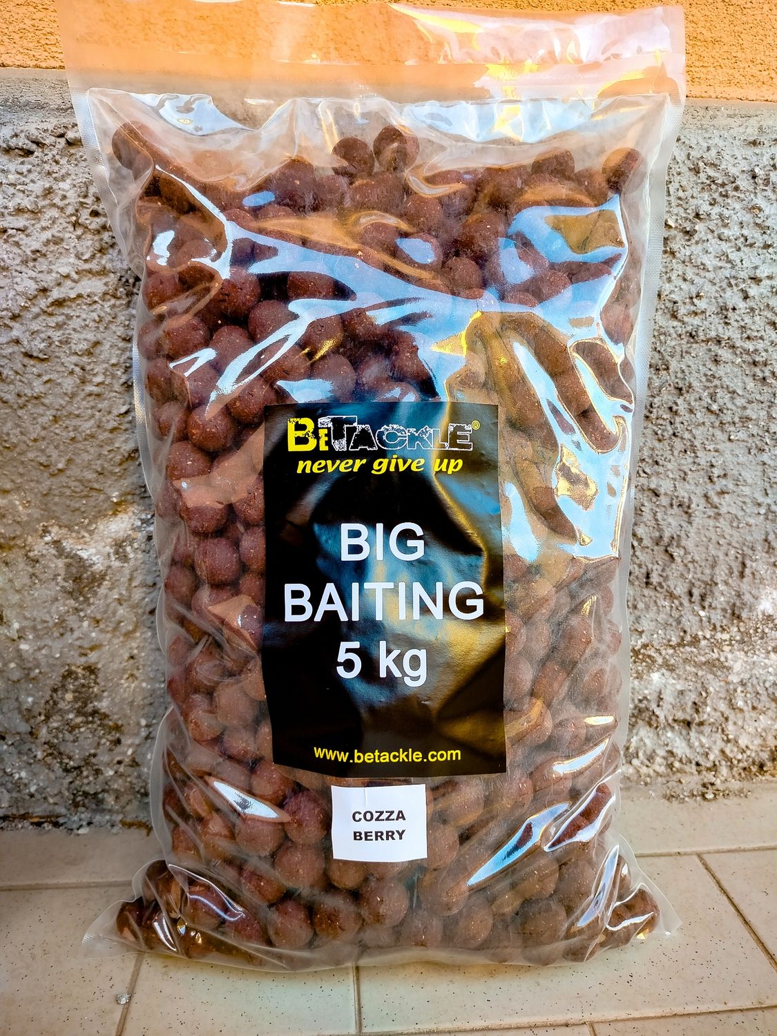 Boilies BETACKLE 5 kg da pastura BIG BAITING COZZABERRY