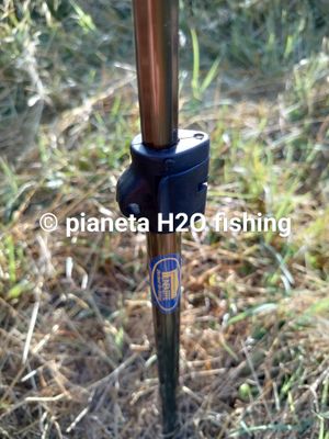 Picchetto con trivella carpfishing LINEAEFFE brunito STRONG 90 cm