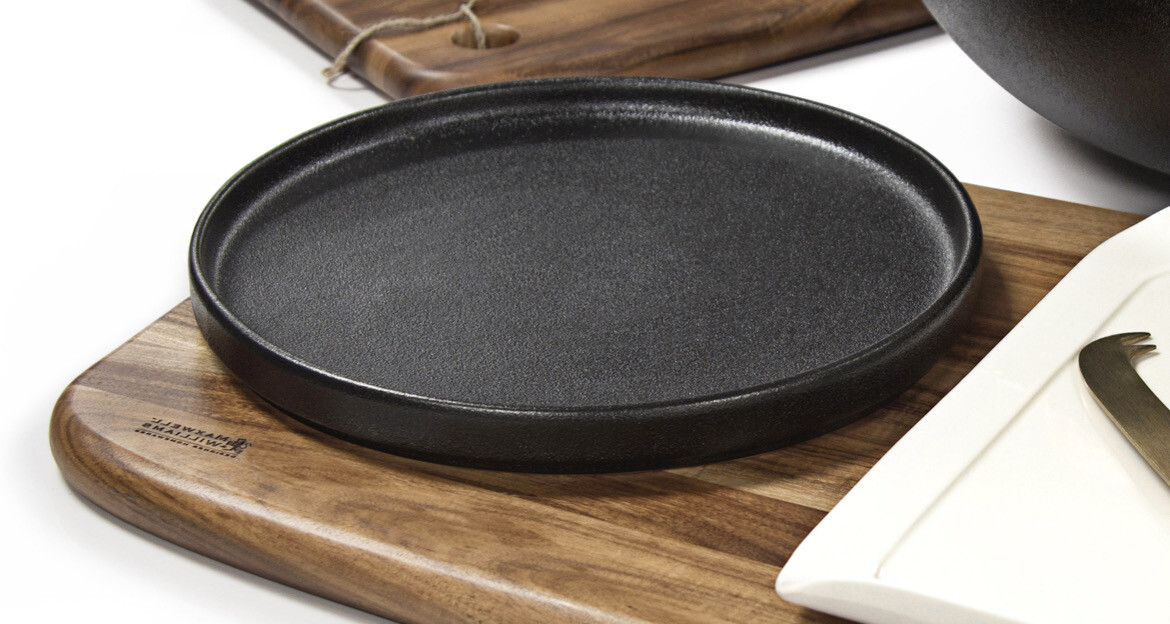Piatto tondo con bordo alto - caviar nero cm33