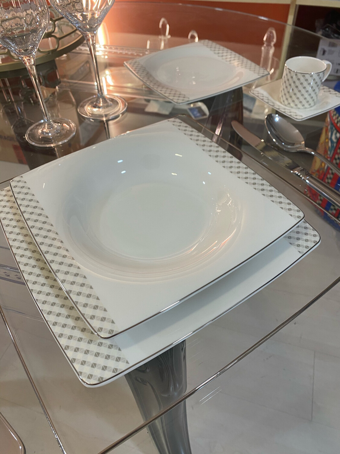 Servizio tavola 39 pezzi + caffe 13 pezzi - Meridian Livellara
