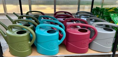 Gieter 10 Liter verschillende kleuren OP=OP