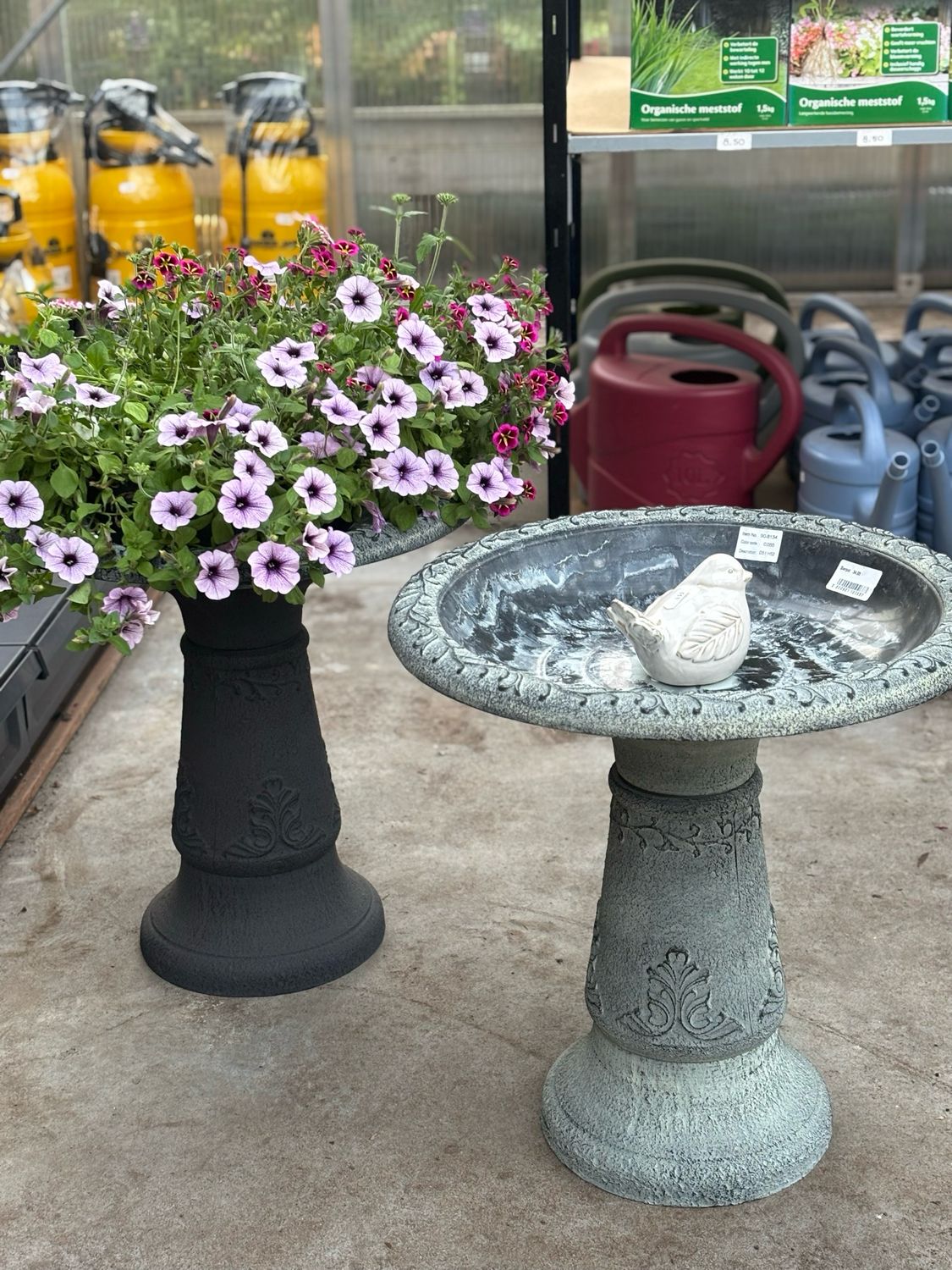 Waterschade/Vogelbad/buitenpot op standaard vanaf €14,95 OP=OP